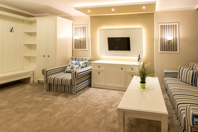 Park Hotel Raya Garden - Free Parking Tırnova Dış mekan fotoğraf