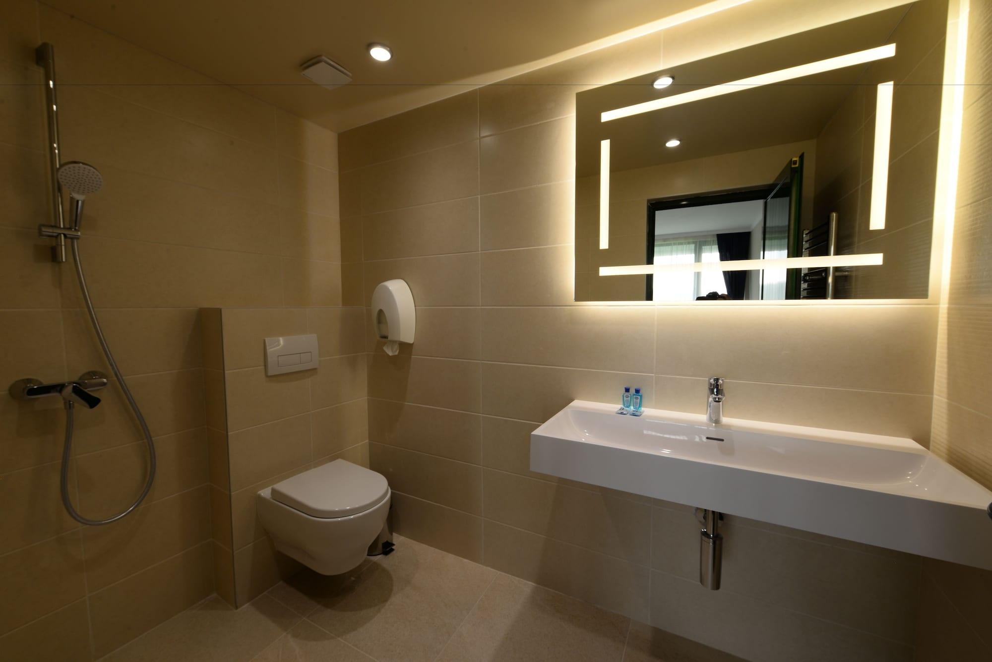 Park Hotel Raya Garden - Free Parking Tırnova Dış mekan fotoğraf