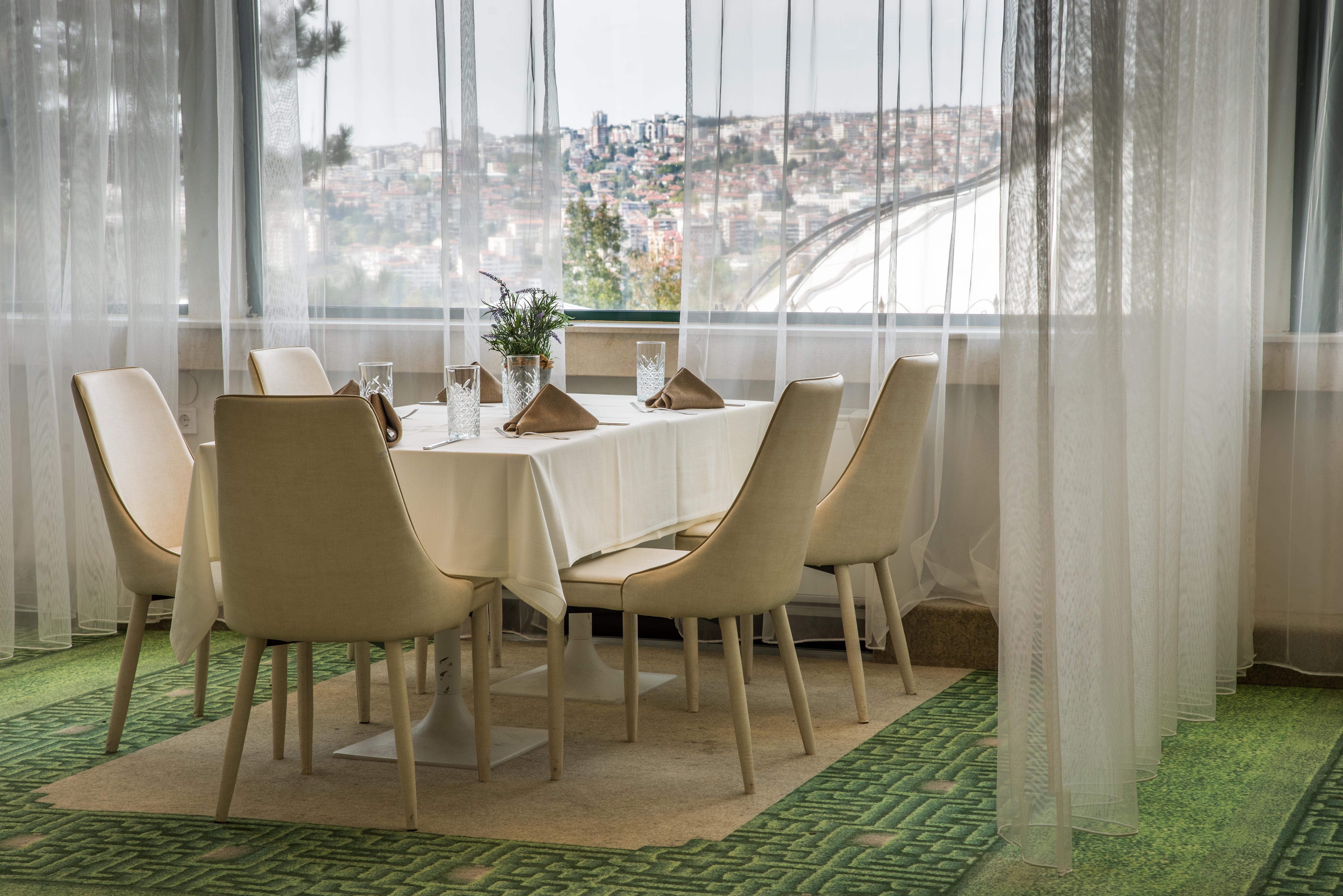 Park Hotel Raya Garden - Free Parking Tırnova Dış mekan fotoğraf