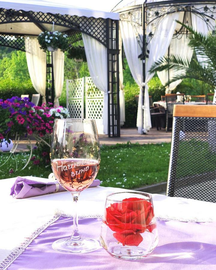 Park Hotel Raya Garden - Free Parking Tırnova Dış mekan fotoğraf